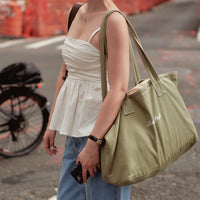 Everyday Tote + Light Green